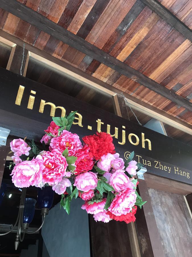 Lima.tujoh Kuching